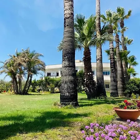 Il Mare Di Ciccio Nyaraló Avola